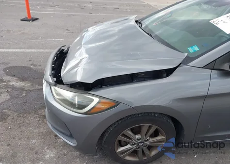 2018 Hyundai Elantra Sel z USA, uszkodzony, nr VIN 5NPD84LF6JH307890